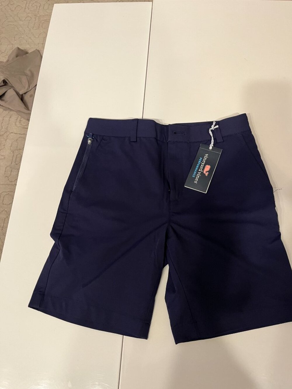 Vineyard Vines Boys Performance Shorts Size 16 Navy NWT
